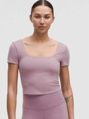 NWT Lululemon Wunder Under Smooth Cover Square-Neck T-Shirt Lavender Lux Size 8